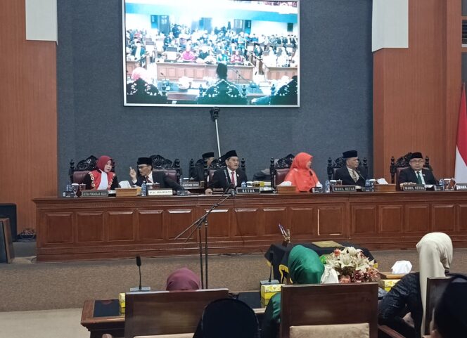 50 Anggota DPRD Kuningan Resmi Dilantik