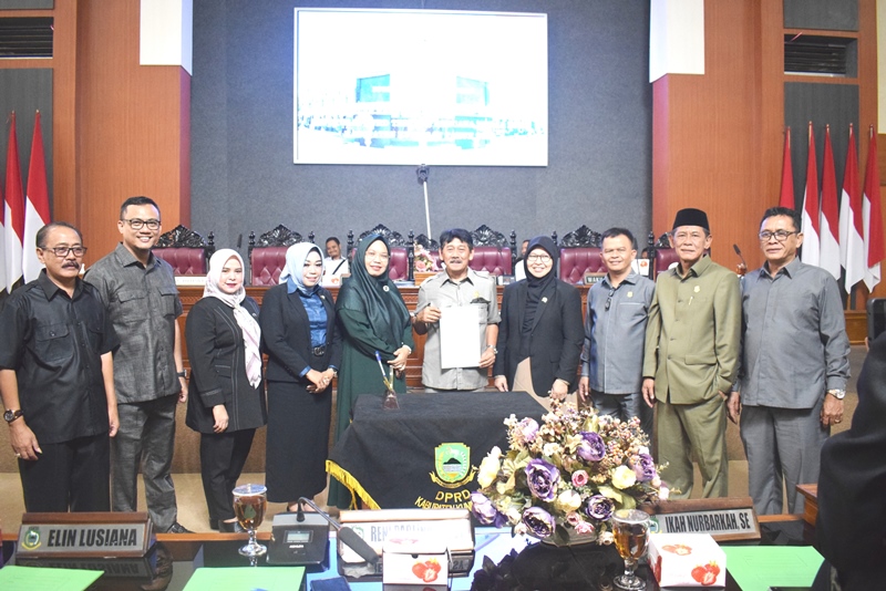 Rapat Internal Paripurna DPRD Kabupaten Kuningan - Pengambilan Keputusan terhadap Rancangan Keputusan DPRD tentang Renja DPRD Tahun 2025