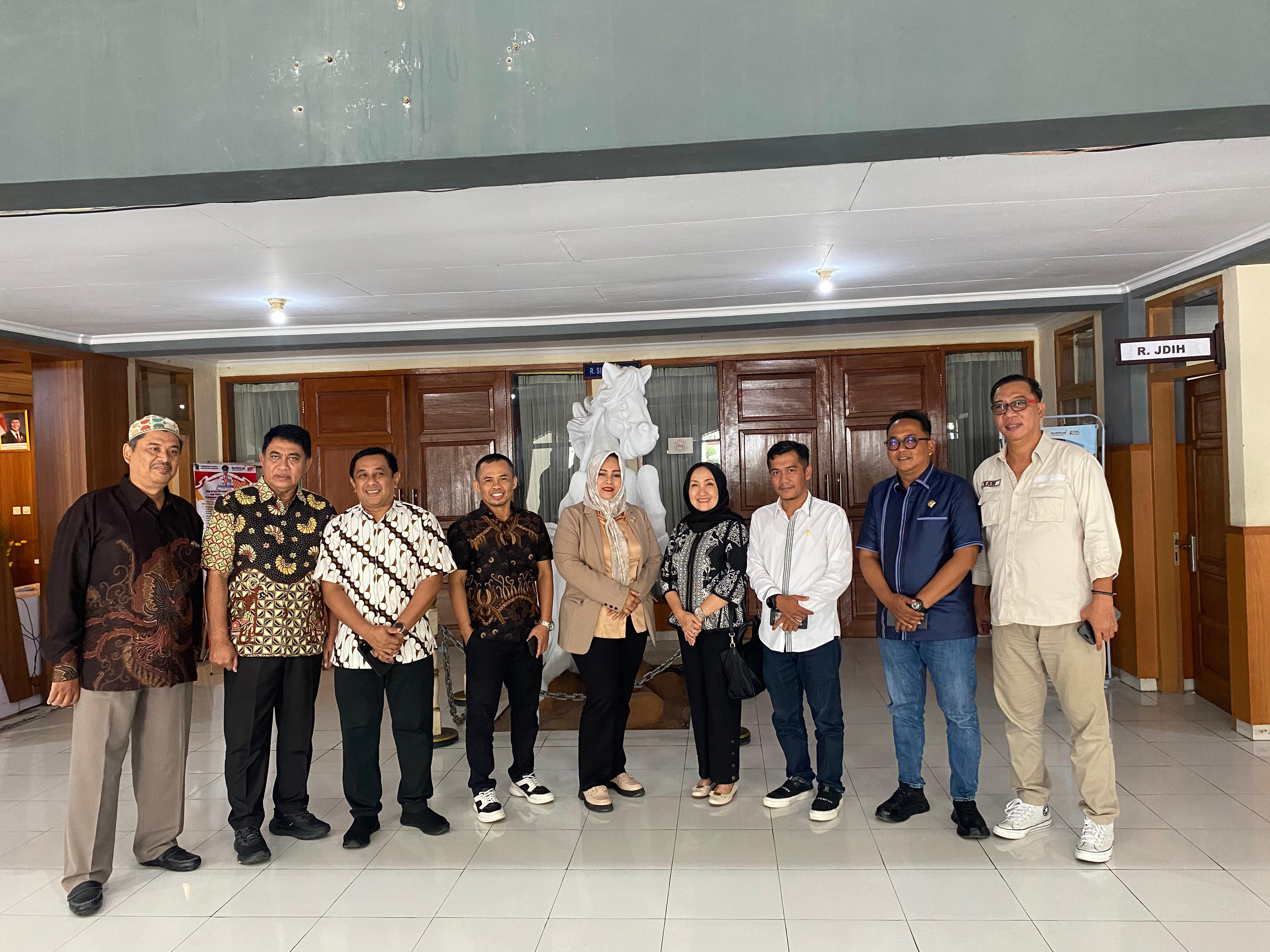 Kunjungan Kerja DPRD Kota Semarang