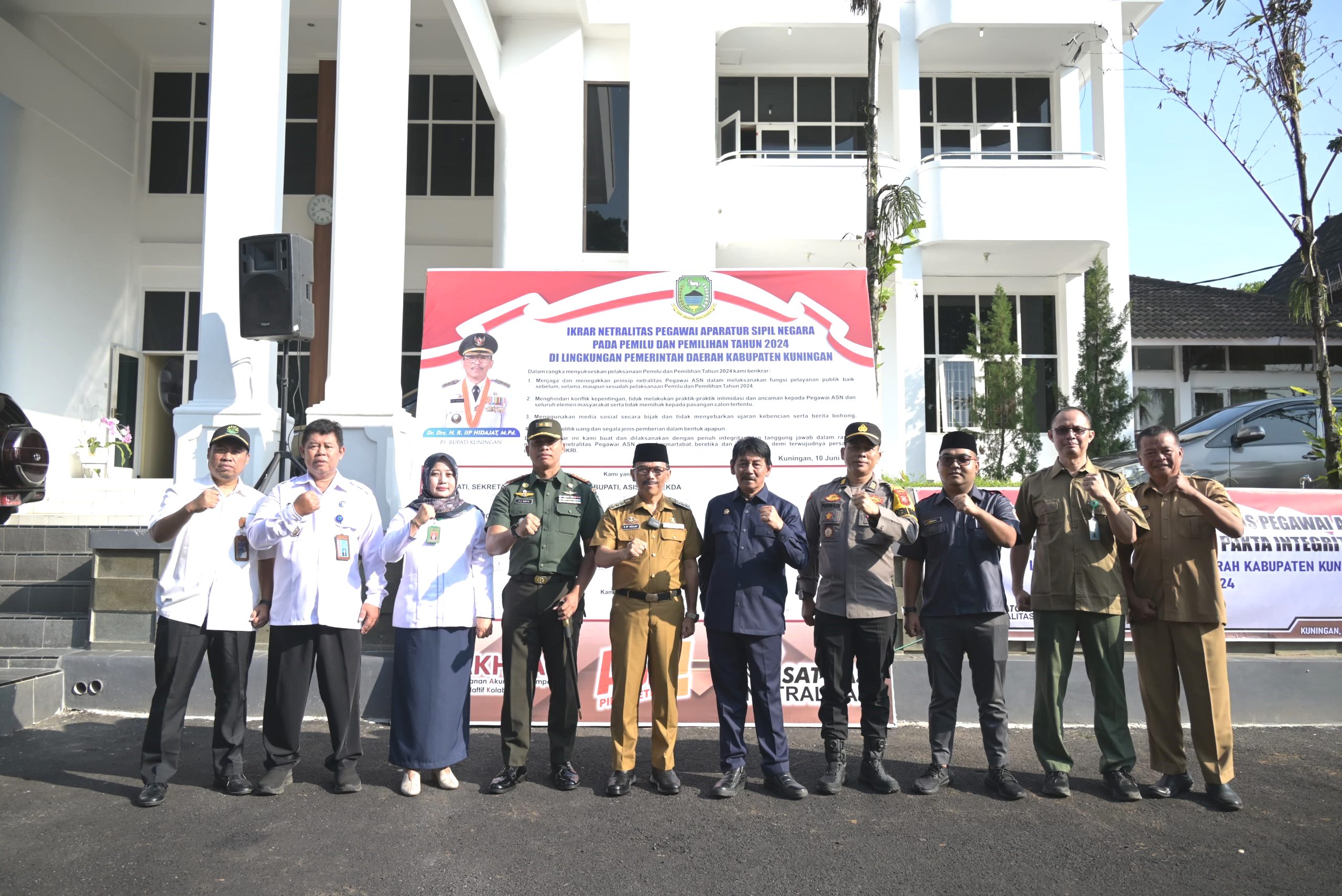 Ikrar Netralitas ASN dan Penandatangan Fakta Integritas di Lingkungan Pemerintah Daerah Kuningan