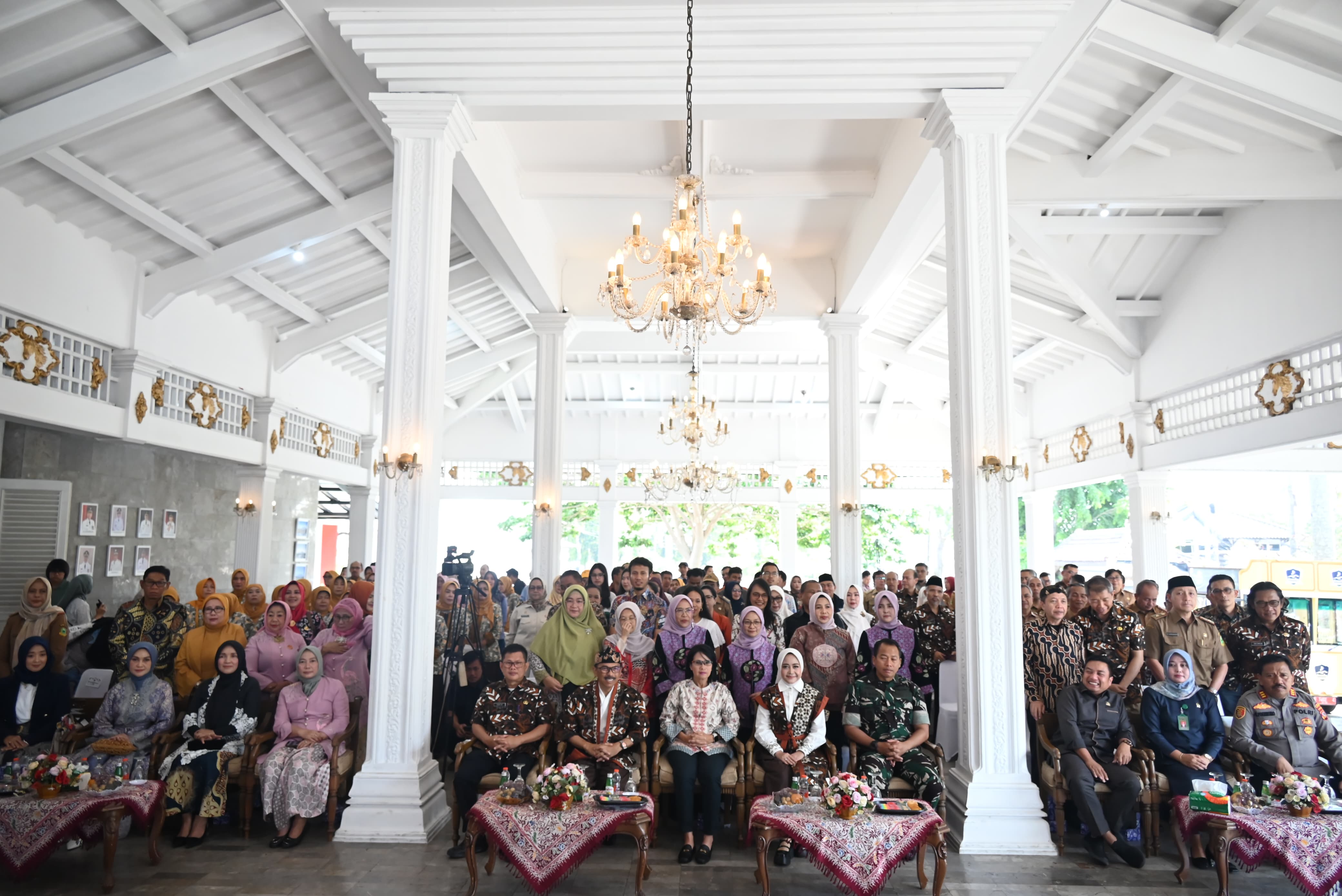 Ketua Komisi II DPRD H. Jajang Jana, S.H.I menghadiri acara Peresmian Gedung Dekranasda